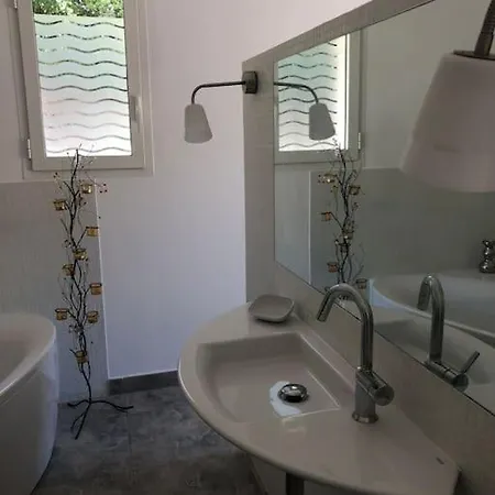 Holiday home Proche Ajaccio - Avec Piscine *
